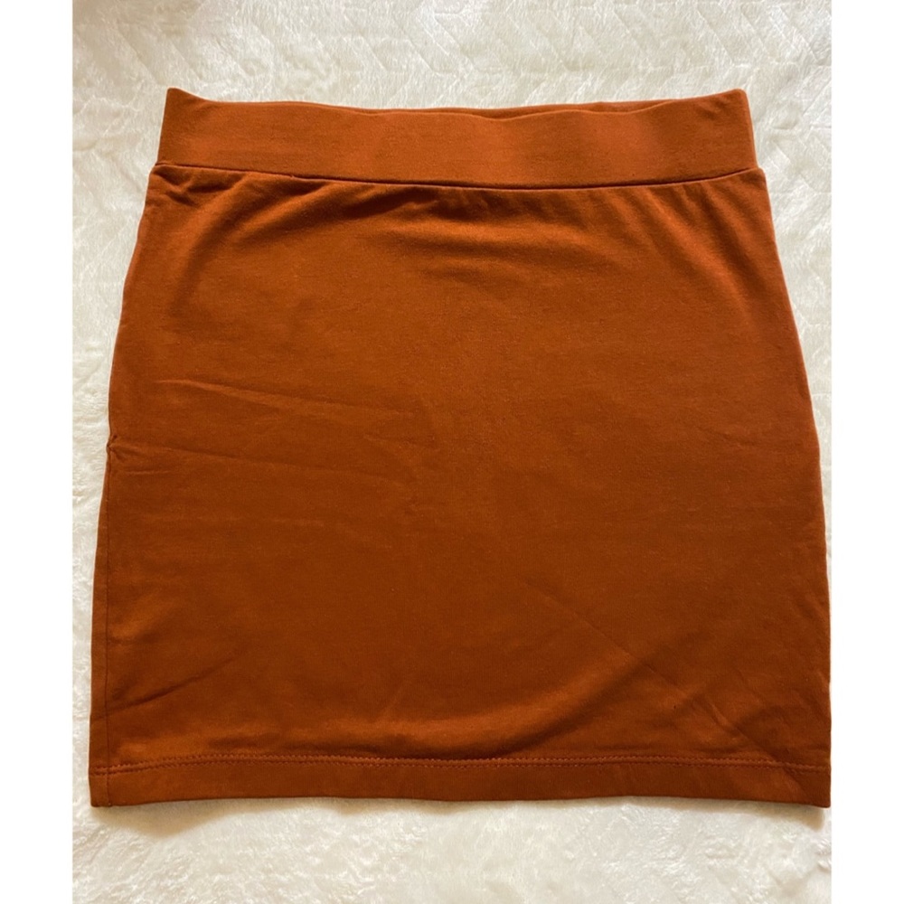 FOREVER 21 MINI SKIRT